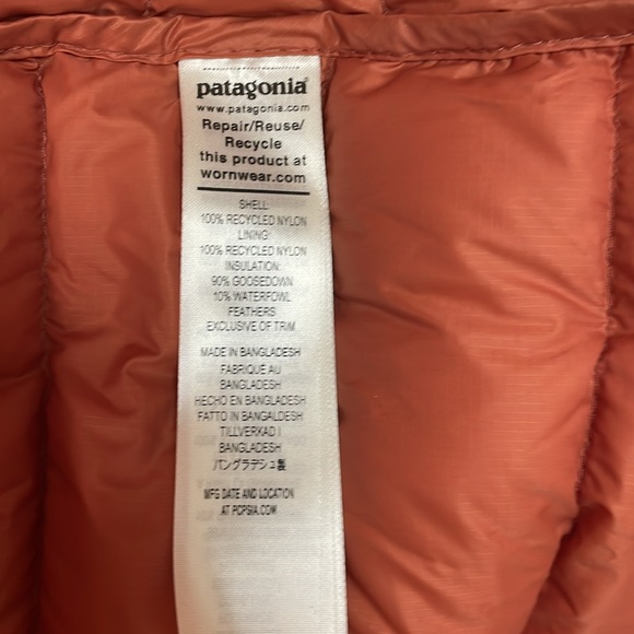 COPY - Women’s Patagonia  Down Sweater Jacket. Full Zip. XL. Burl Red. NWT - Picture 8 of 8